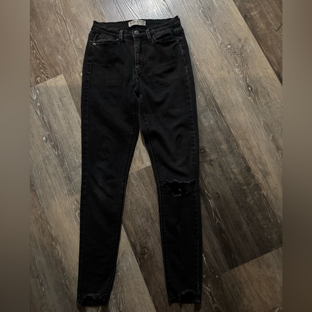 Mudd Women's Black Distressed Skinny Jeans
